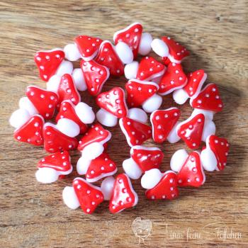 15mm plastic button fly agaric