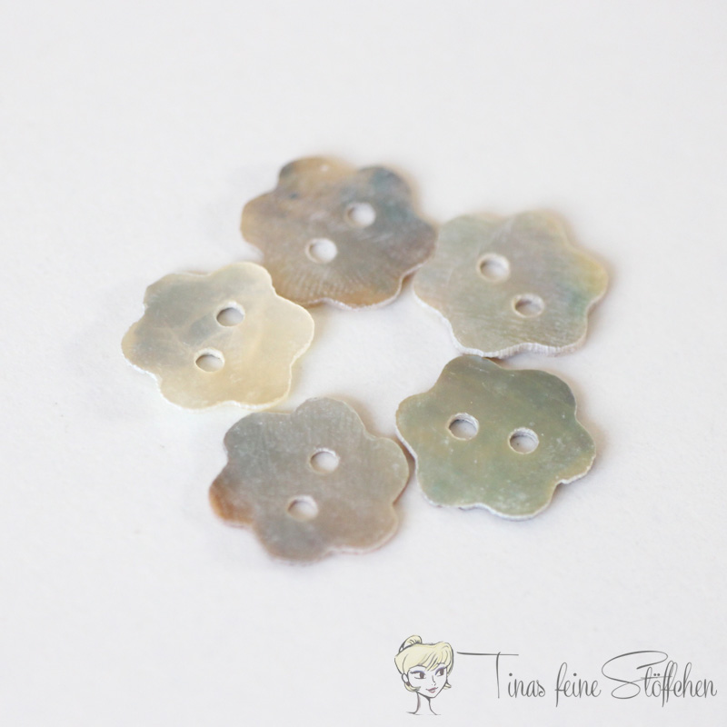 Mother of Pearl Flower Buttons