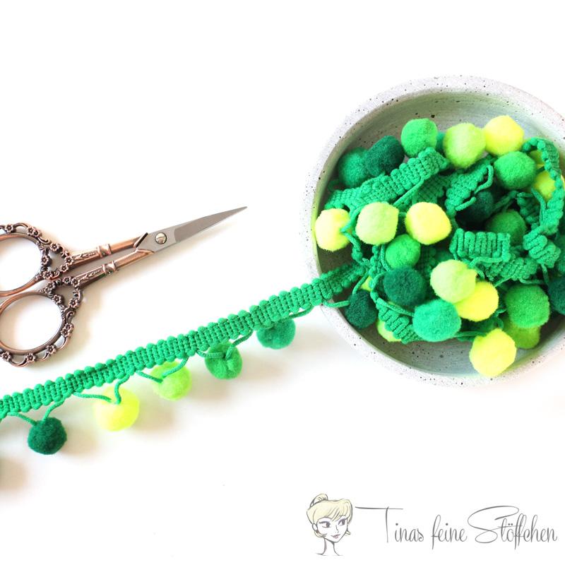 Green PomPon ribbon - approx. 1,5cm width and 1cm pompoms