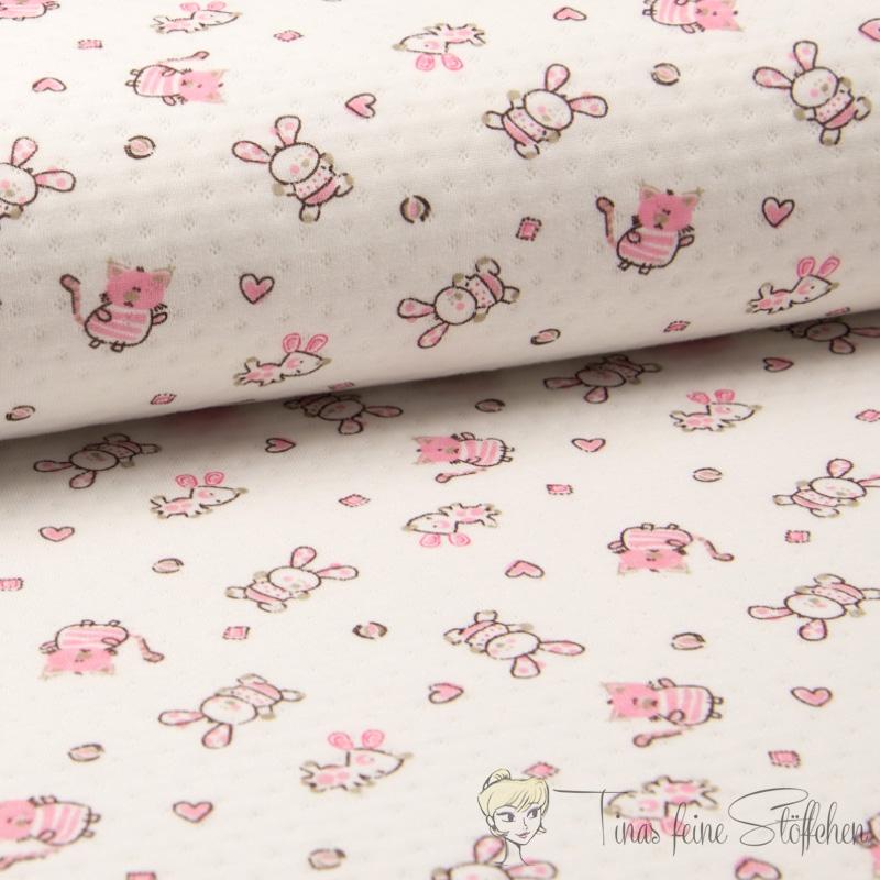 0,5 meter cotton quilted Ajour offwhite with rosé kittens and bunnies